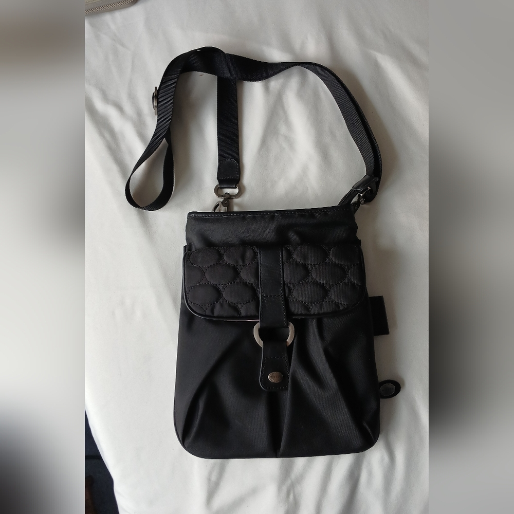 Mosey crossbody